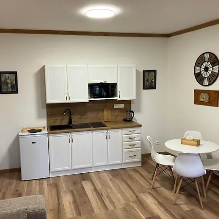 Egrensis Apartments Локет Екстер'єр фото
